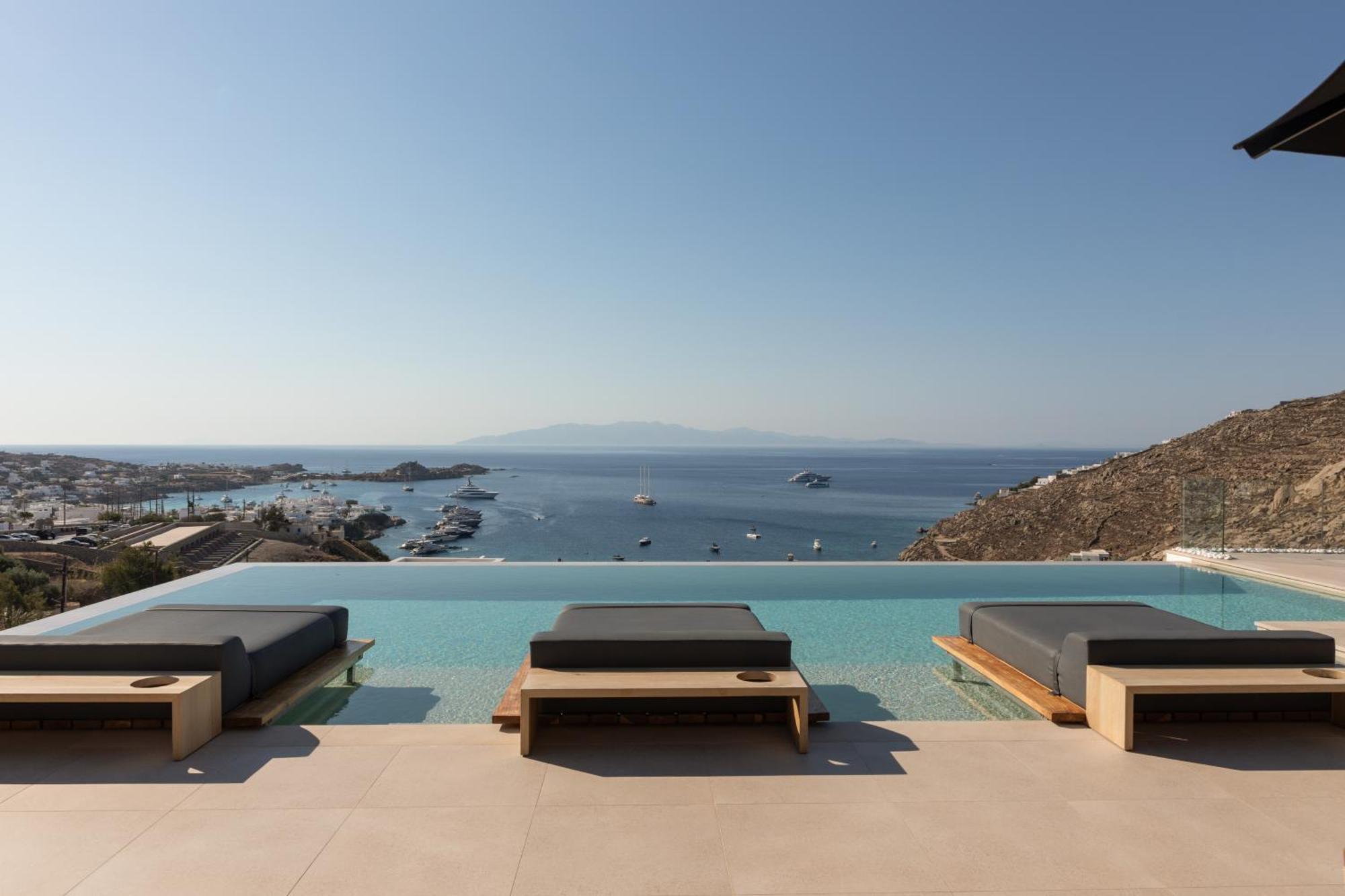 Calma Mykonos *