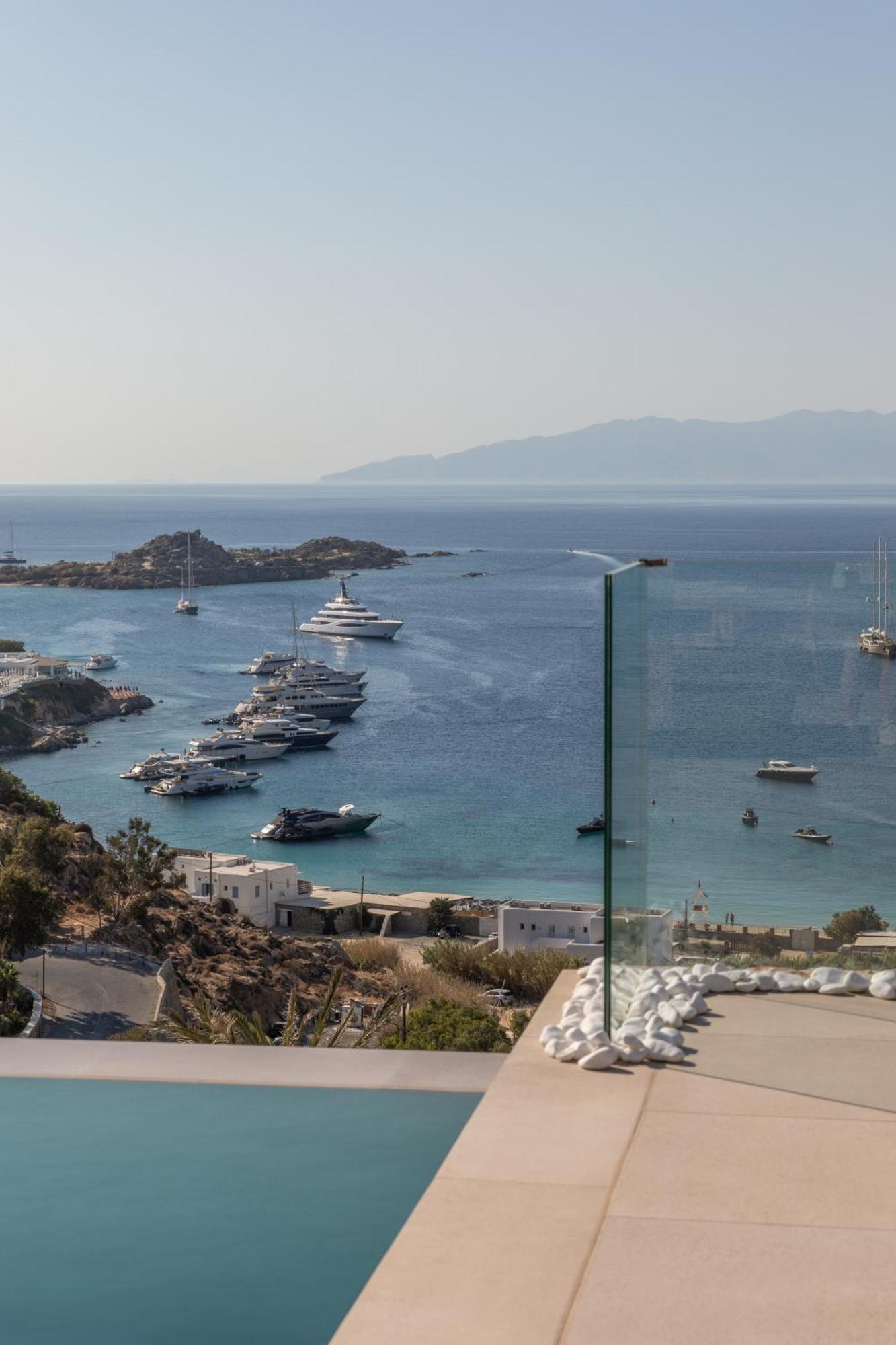 Calma Mykonos Apartment Psarrou
